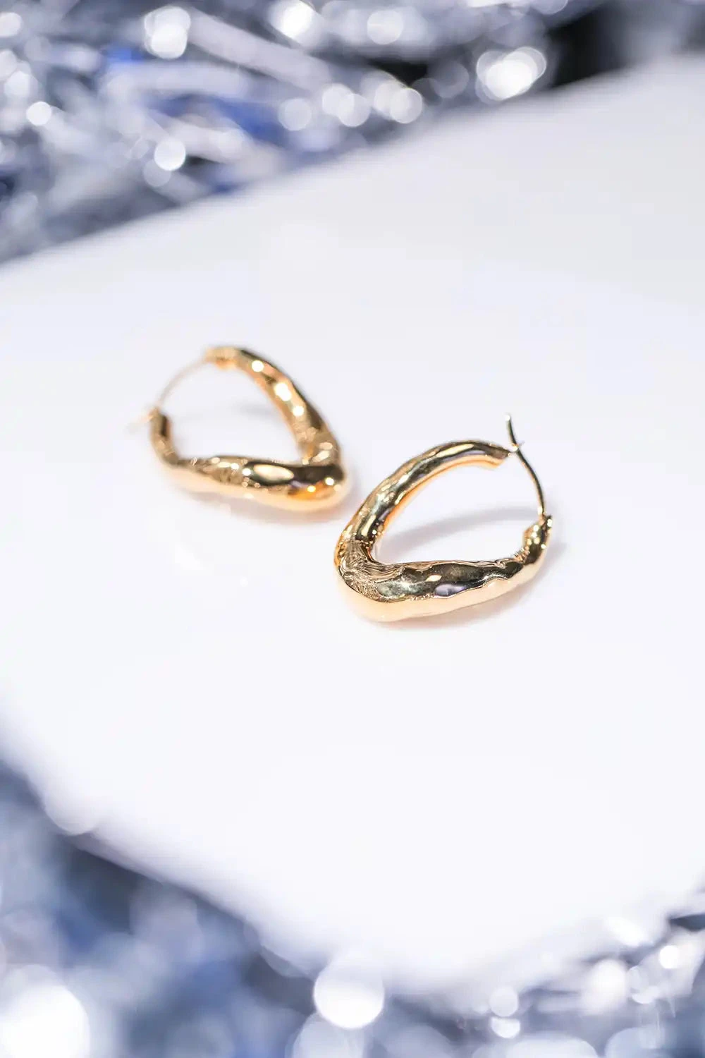 Molten Twisted Hoops 14K Gold Plated – Bild 6